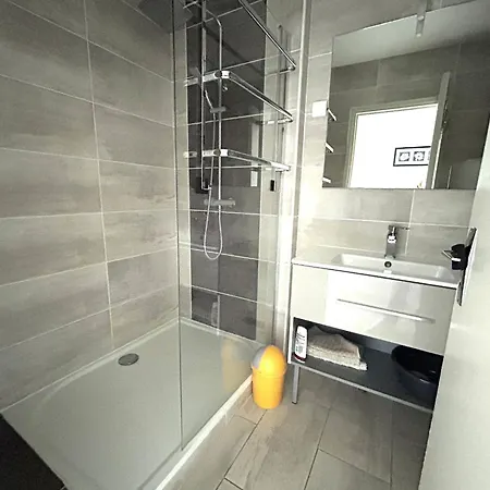 Apartament 6 Pers. Avec Balcon Et Parking, Face A La - Fr-1-837-28
